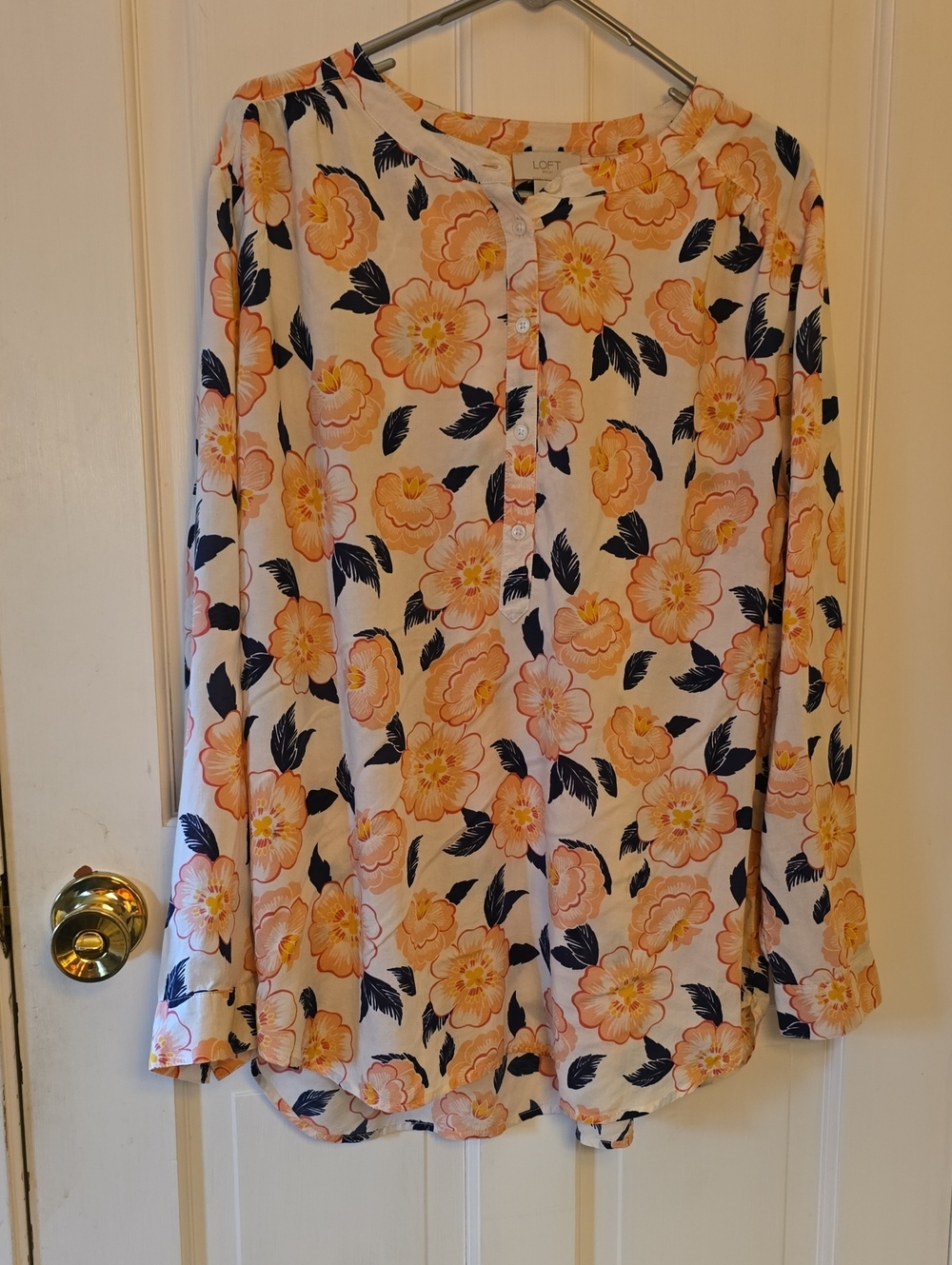 LOFT Cream Pink Floral Button-Front Long Sleeve Blouse